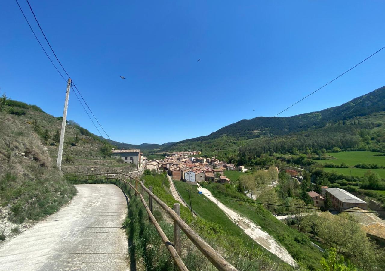 Apartamento Con Encanto En El Pirineo La Pobla de Lillet Bagian luar foto